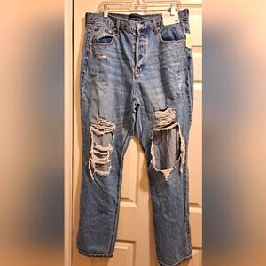 Brand new with tags Women's areopostale 90s baggy size 14R jeansButton down fly